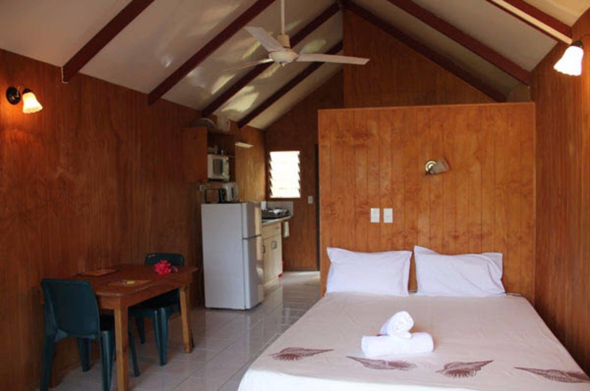 Villa Aroko Bungalows Avarua Exterior foto